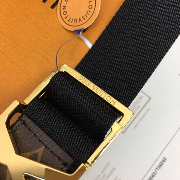 Louis Vuitton 35MM Belt LVB00302